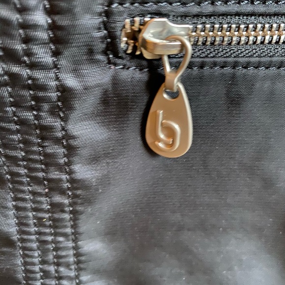 Baggallini Nylon Multiple compartment Tote - Picture 4 of 8